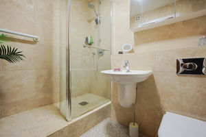 Photo 10- click for photo gallery